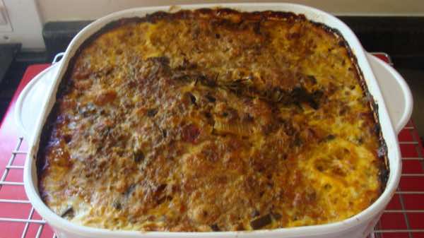 Bobotie recipes use ground beef and cumin.