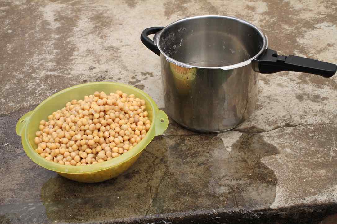 Chickpeas pressure cooked Chickpeas pressure cooked