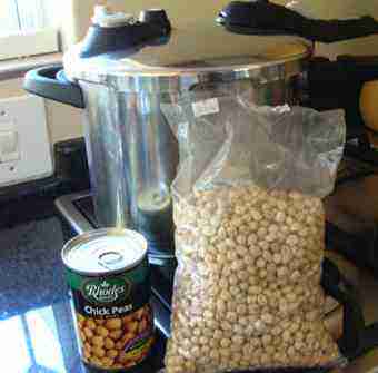 Chickpeas dried and canned Chickpeas dried and canned